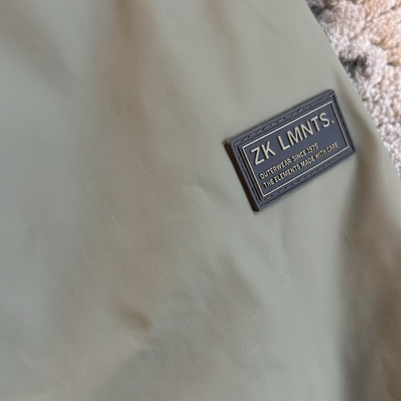 Zara rain jacket size 6 - Picture 3 of 7